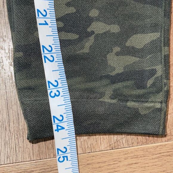 Spanx Womens Camo Look At Me Seamless Leggings Green Size Large - Picture 8 of 8